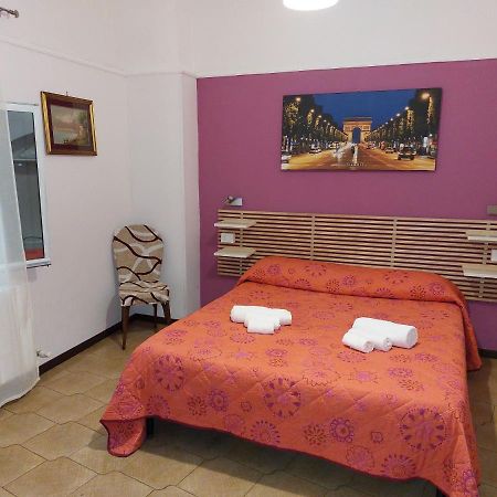 Rooms Palazzo Paladini Lecce Buitenkant foto
