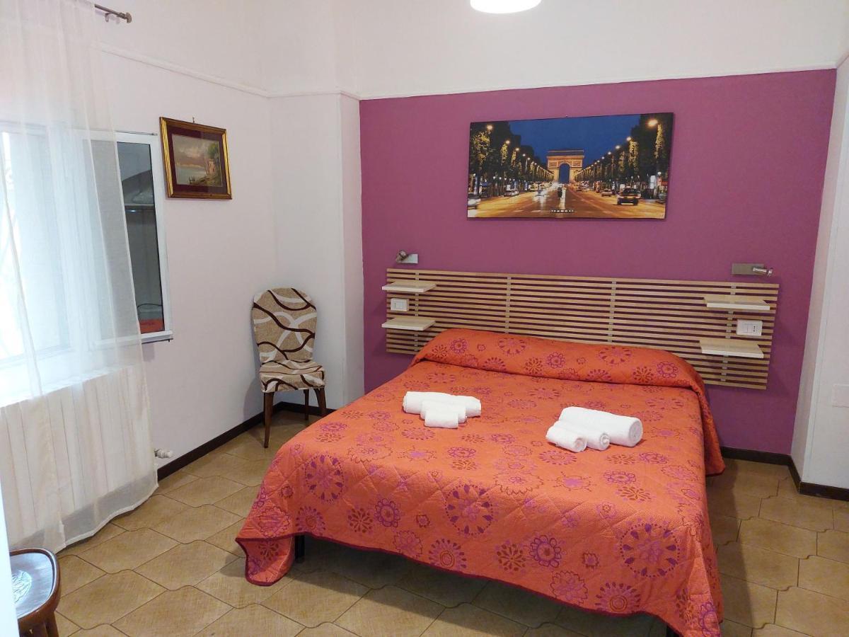 Rooms Palazzo Paladini Lecce Buitenkant foto