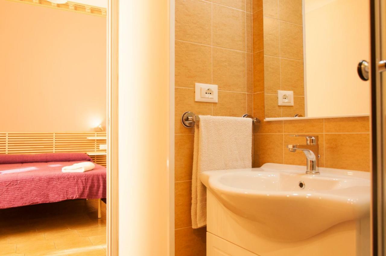Rooms Palazzo Paladini Lecce Buitenkant foto